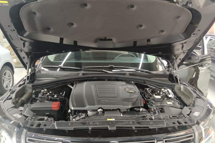 Used Land Rover Range Velar 2024 S Model Engine Bay