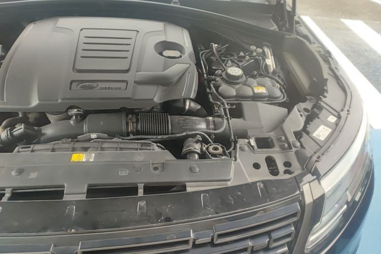 Used Land Rover Range Velar 2024 Dynamic SE Engine Bay Left