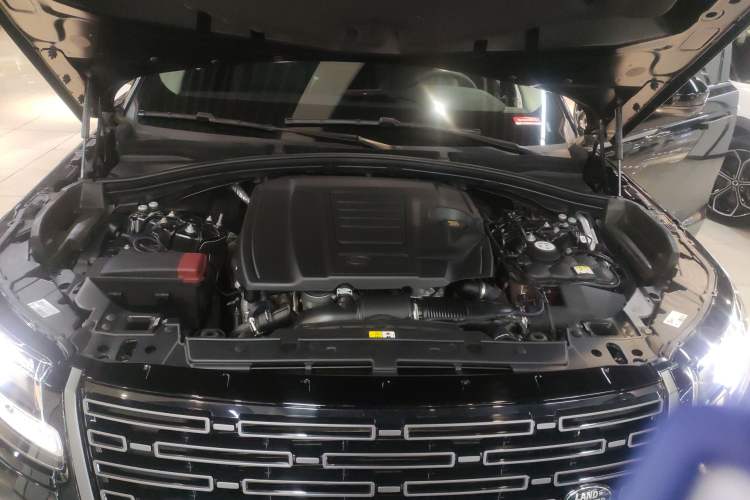Used Land Rover Range Velar 2024 S Model Engine Bay