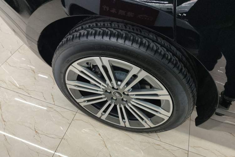 Used Land Rover Range Velar 2024 S Model Exterior 5