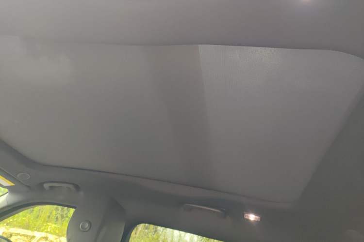 Used Land Rover Range Velar 2024 Dynamic SE Headliner