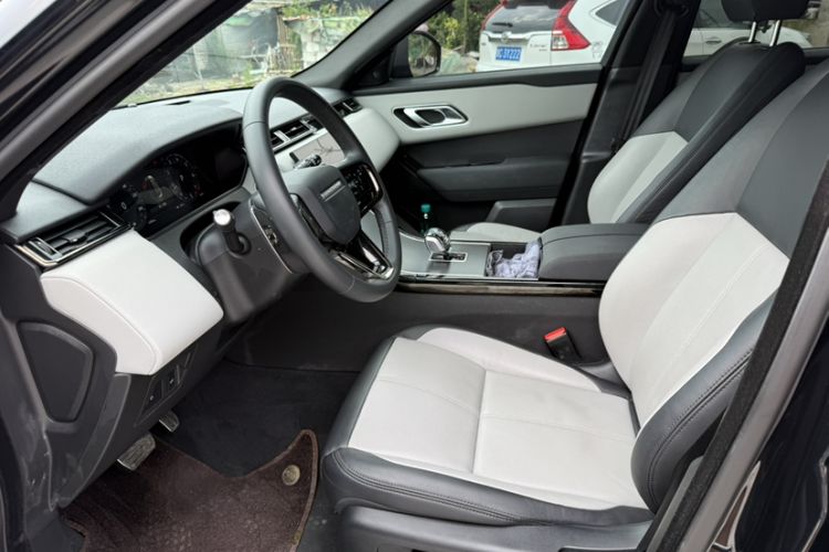 Used Land Rover Range Velar 2024 Dynamic SE Interior 2