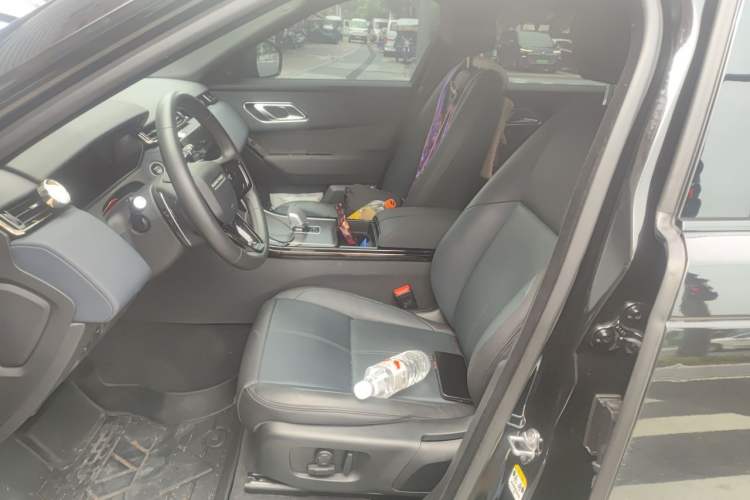 Used Land Rover Range Velar 2024 Dynamic SE Left Front Seat