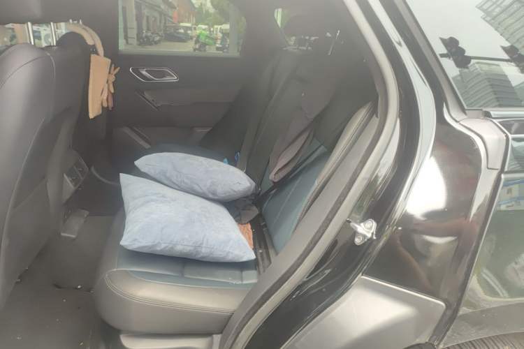 Used Land Rover Range Velar 2024 Dynamic SE Left Rear Seat