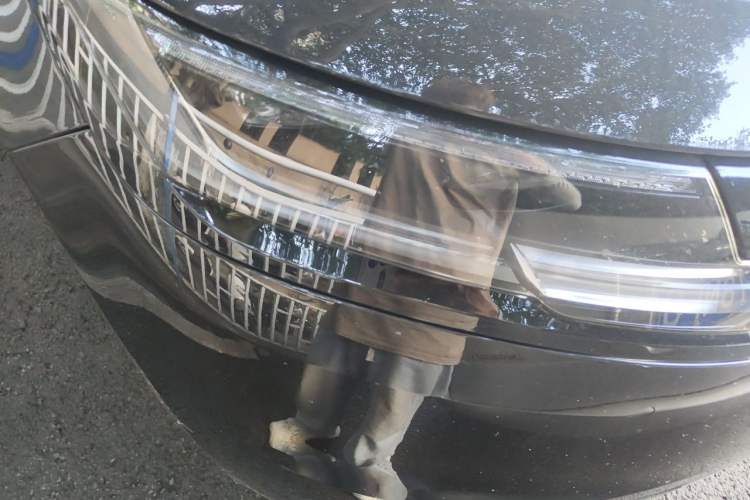 Used Land Rover Range Velar 2024 Dynamic SE Right Front Headlight