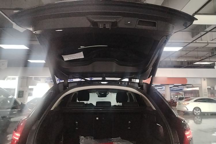 Used Land Rover Range Velar 2024 S Model Trunk