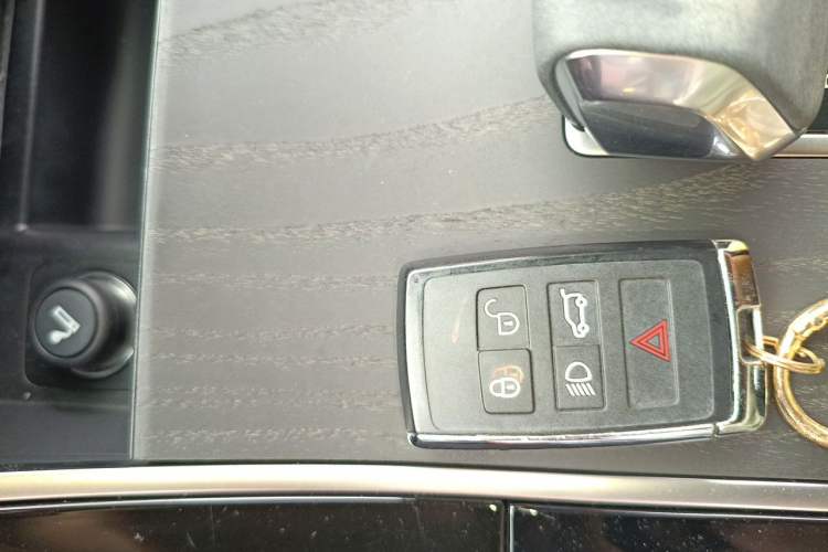 Used Land Rover Range Velar 2024 Flagship Edition Vehicle Key
