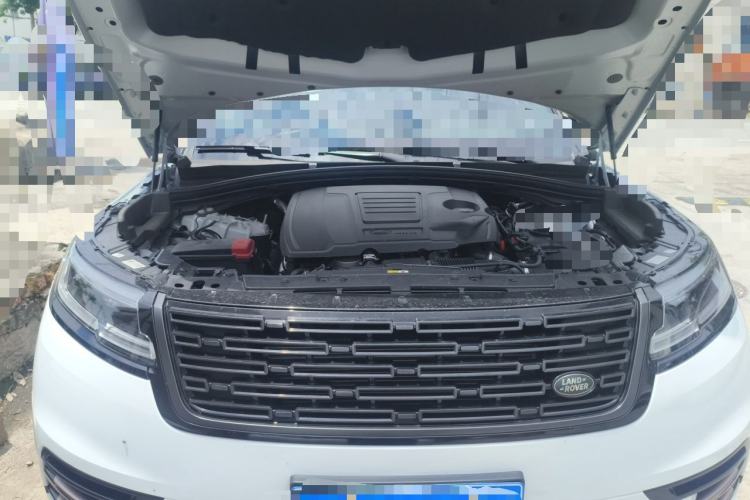 Used Land Rover Range Velar 2024 Dynamic SE Engine Bay