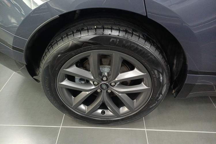 Used Land Rover Range Velar 2024 Dynamic SE Exterior 2
