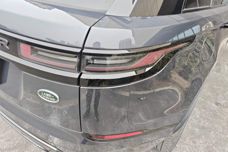 Used Land Rover Range Velar 2024 Dynamic SE Exterior 6