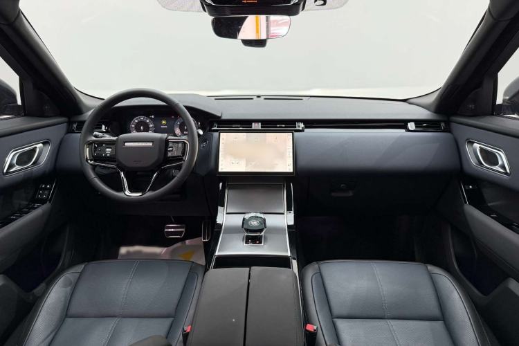 Used Land Rover Range Velar 2024 Dynamic SE Interior 2