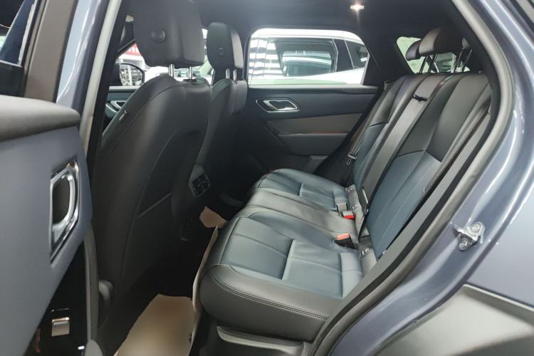 Used Land Rover Range Velar 2024 Dynamic SE Interior 4