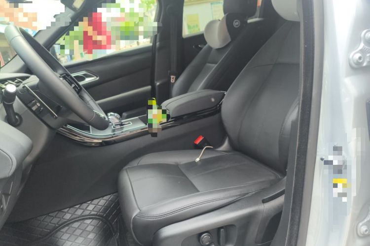Used Land Rover Range Velar 2024 Dynamic SE Left Front Seat