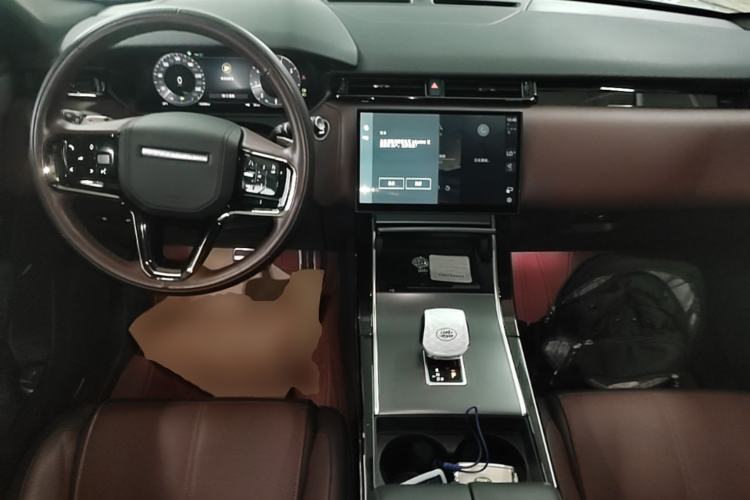 Used Land Rover Range Velar 2024 Dynamic HSE Center Console