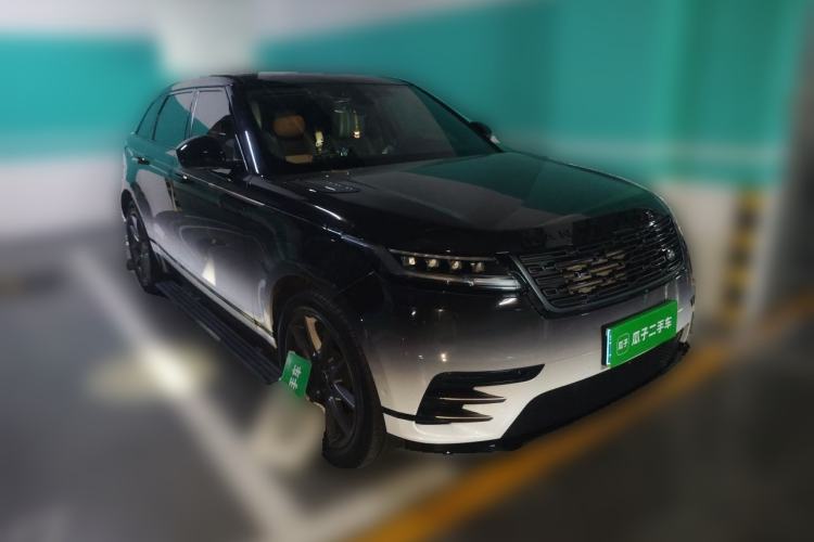 Used Land Rover Range Velar 2024 Dynamic HSE Front Right 45 Deg