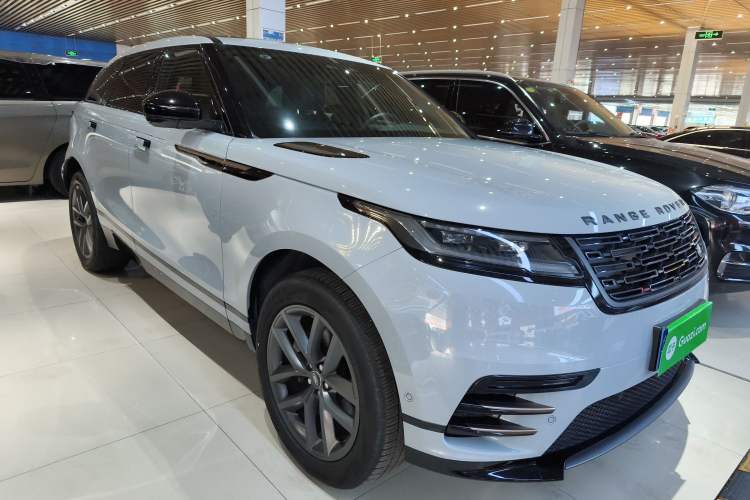 Used Land Rover Range Velar 2024 Dynamic SE Front Right 45 Deg