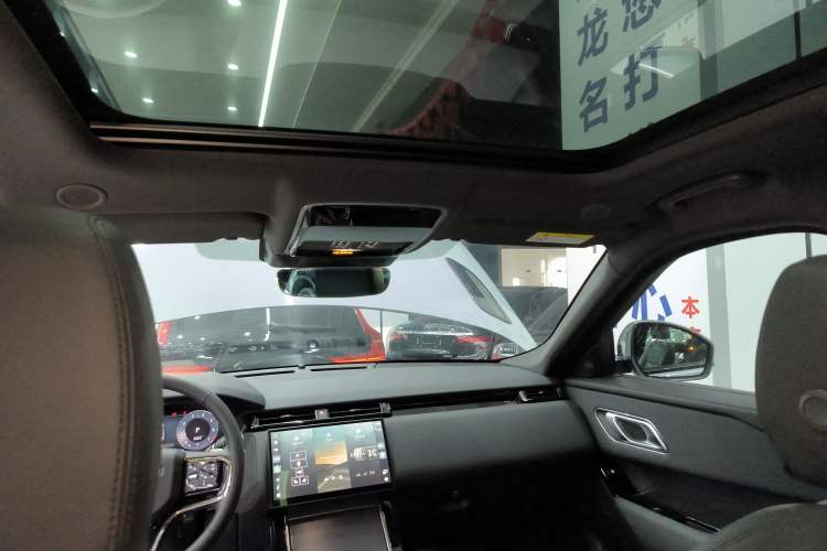 Used Land Rover Range Velar 2024 Dynamic SE Headliner