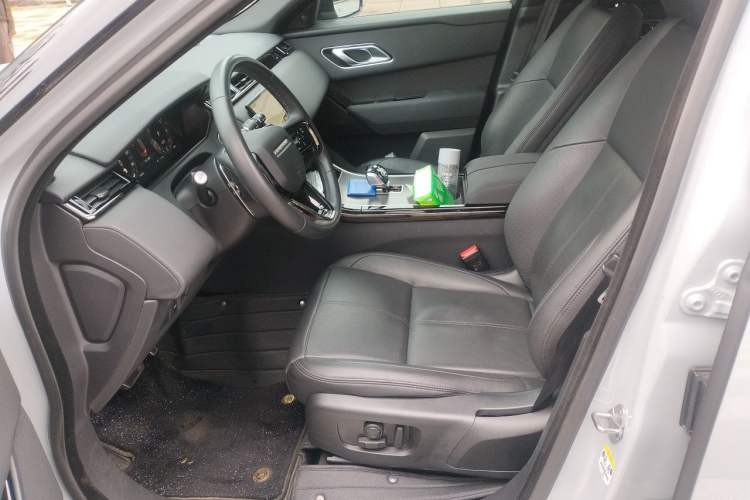 Used Land Rover Range Velar 2024 Dynamic SE Left Front Seat