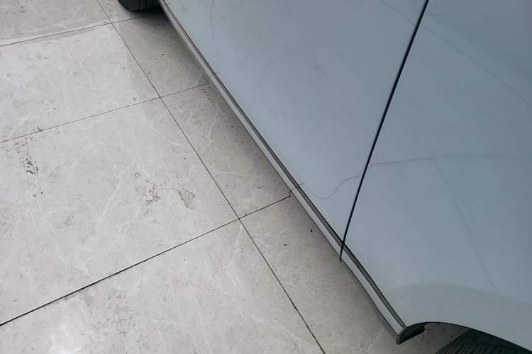 Used Land Rover Range Velar 2024 Dynamic SE Right Side Sill