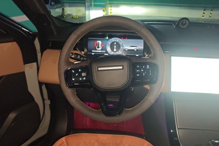 Used Land Rover Range Velar 2024 Dynamic HSE Steering Wheel