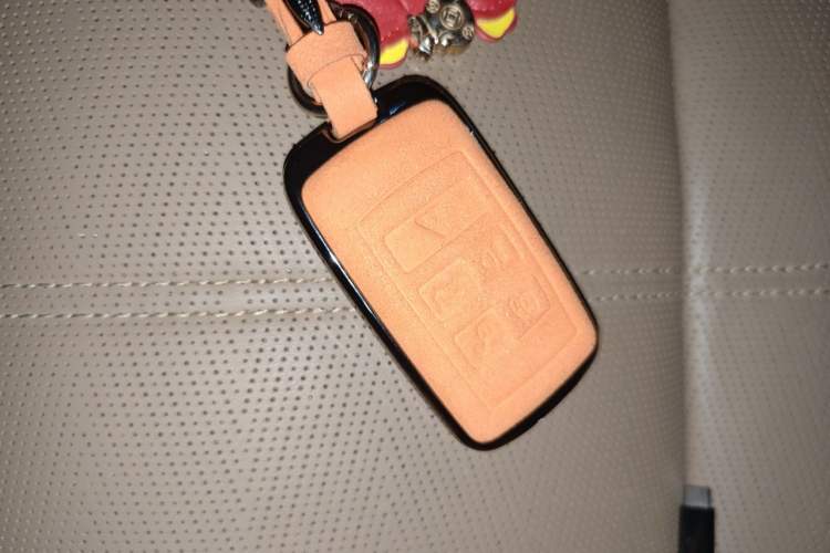 Used Land Rover Range Velar 2024 Dynamic HSE Vehicle Key