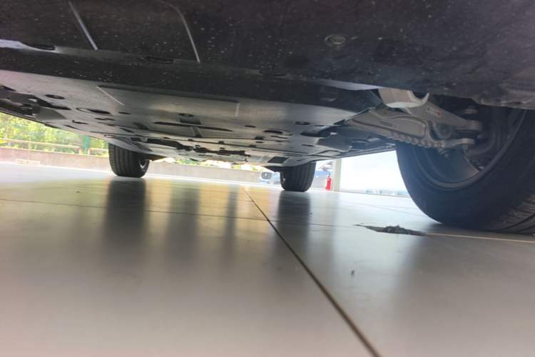 Used Land Rover Range Velar 2024 Dynamic SE Chassis Front