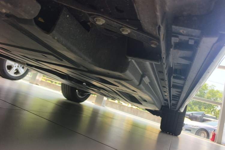Used Land Rover Range Velar 2024 Dynamic SE Chassis Front Left