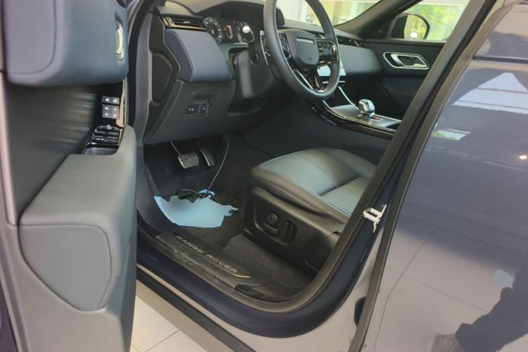 Used Land Rover Range Velar 2024 Dynamic SE Driver Seat