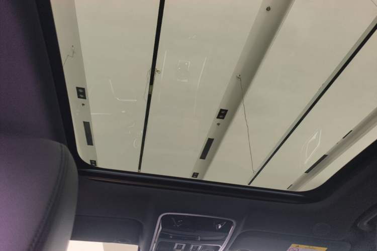 Used Land Rover Range Velar 2024 Dynamic SE Headliner