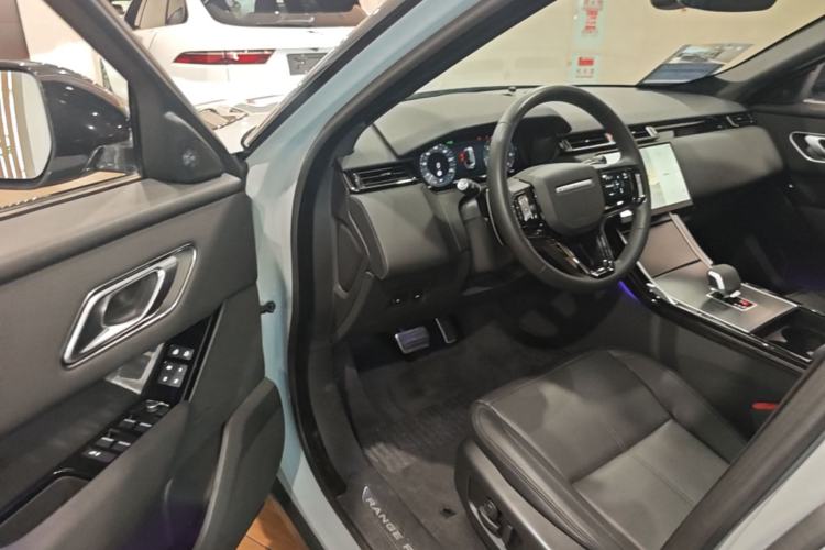 Used Land Rover Range Velar 2024 Dynamic SE Driver Seat
