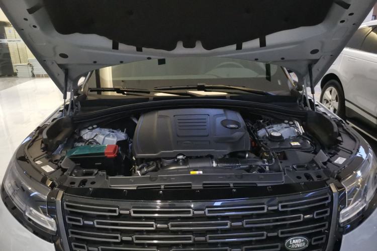 Used Land Rover Range Velar 2024 Dynamic SE Engine Bay