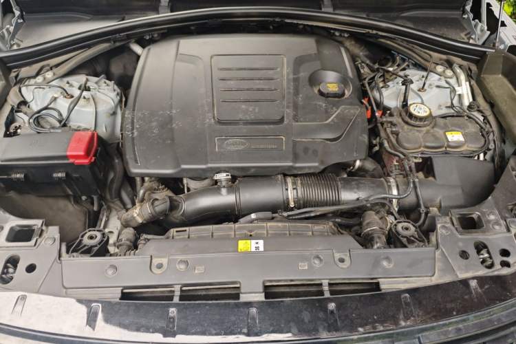 Used Land Rover Range Velar 2024 Dynamic HSE Engine Bay