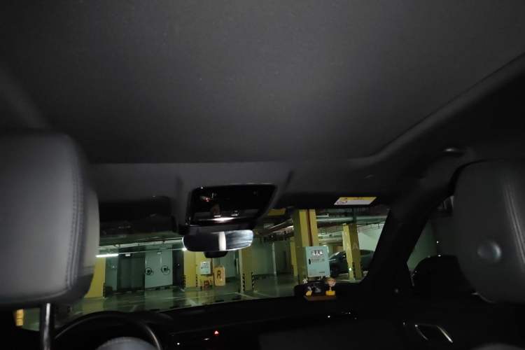 Used Land Rover Range Velar 2024 Dynamic SE Headliner