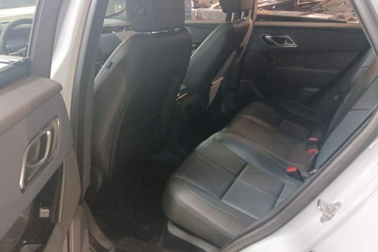 Used Land Rover Range Velar 2024 Dynamic SE Left Rear Seat