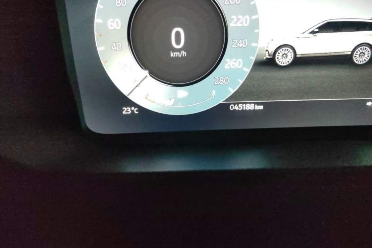 Used Land Rover Range Velar 2024 Dynamic SE Odometer Close Up