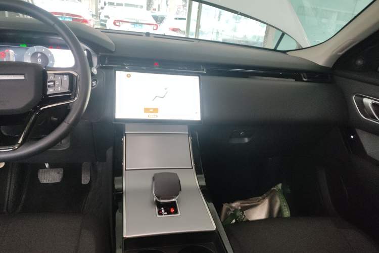 Used Land Rover Range Velar 2024 S Model Audio And AC Panel