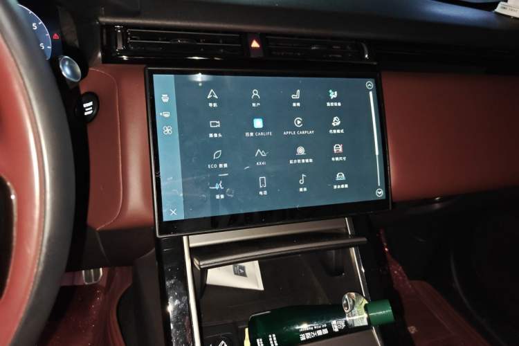 Used Land Rover Range Velar 2024 Dynamic HSE Audio And AC Panel