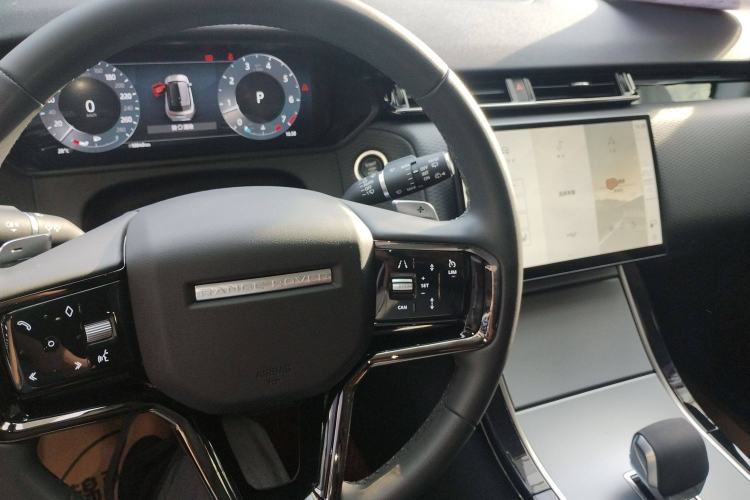 Used Land Rover Range Velar 2024 S Model Center Console