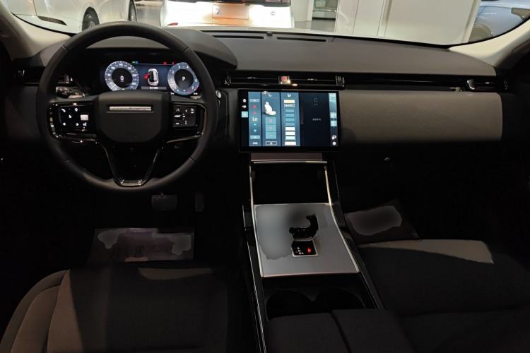 Used Land Rover Range Velar 2024 S Model Center Console