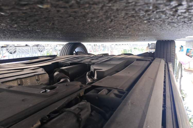 Used Land Rover Range Velar 2024 Dynamic SE Chassis Front Right