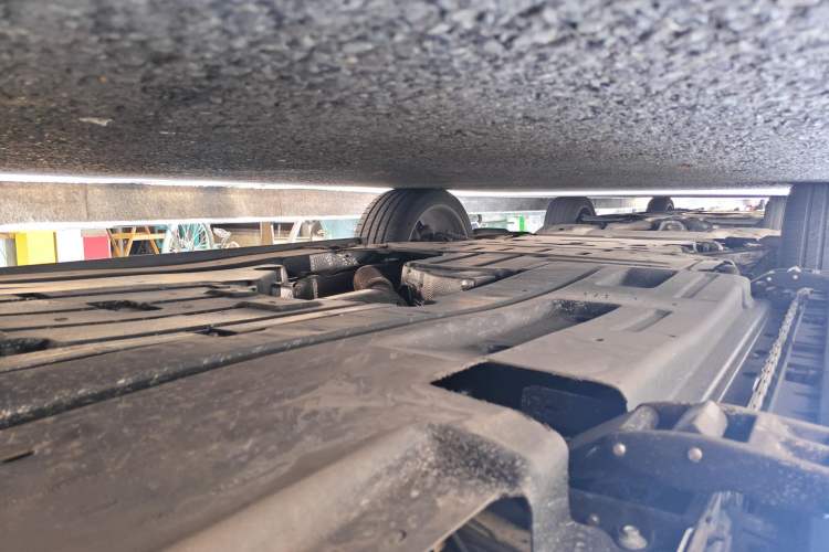 Used Land Rover Range Velar 2024 Dynamic SE Chassis Rear Left
