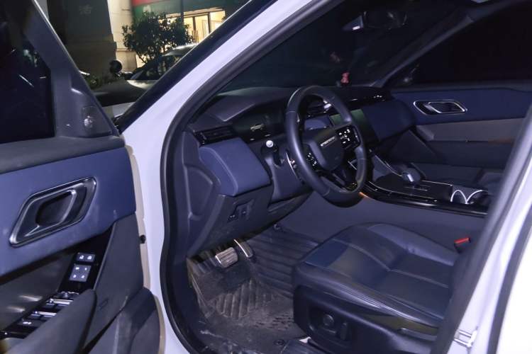 Used Land Rover Range Velar 2024 Dynamic SE Driver Seat