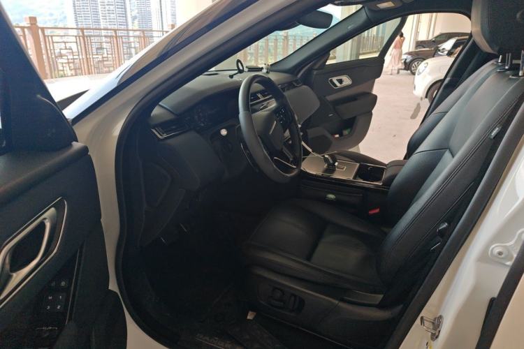 Used Land Rover Range Velar 2024 Dynamic SE Driver Seat