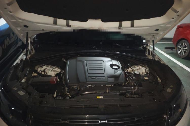 Used Land Rover Range Velar 2024 Dynamic SE Engine Bay