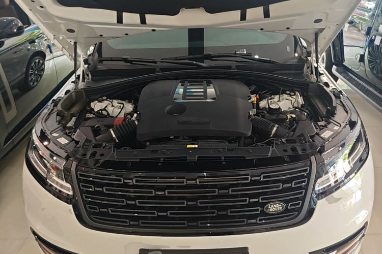 Used Land Rover Range Velar 2024 Flagship Edition Engine Bay