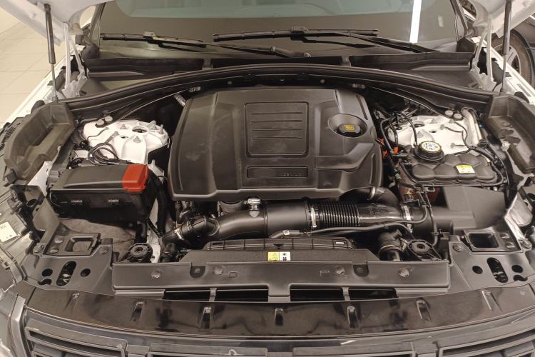 Used Land Rover Range Velar 2024 Dynamic SE Engine Bay