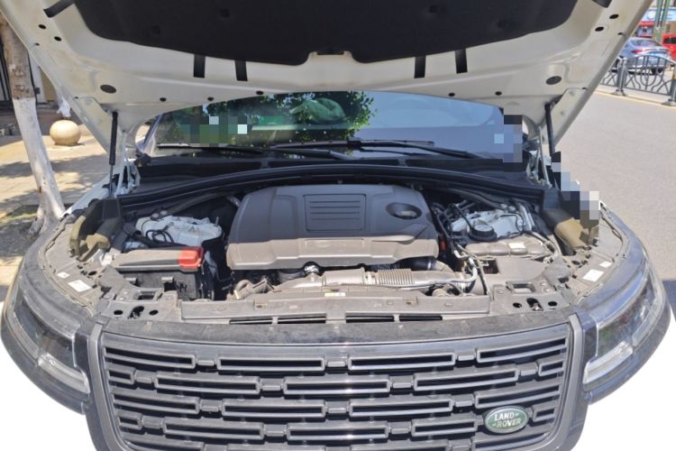 Used Land Rover Range Velar 2024 Dynamic SE Engine Bay