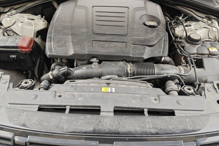 Used Land Rover Range Velar 2024 Dynamic SE Engine Bay