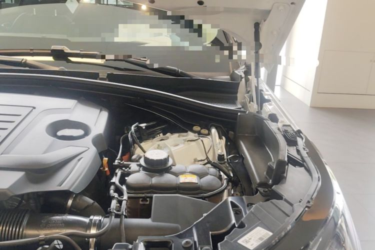 Used Land Rover Range Velar 2024 S Model Engine Bay Left