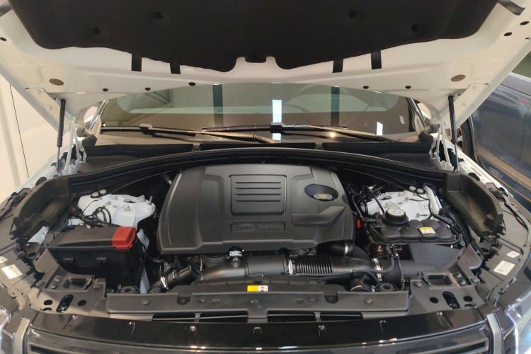 Used Land Rover Range Velar 2024 Dynamic SE Engine Bay